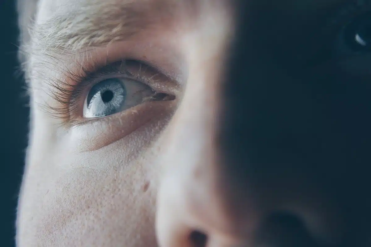 écran  yeux
